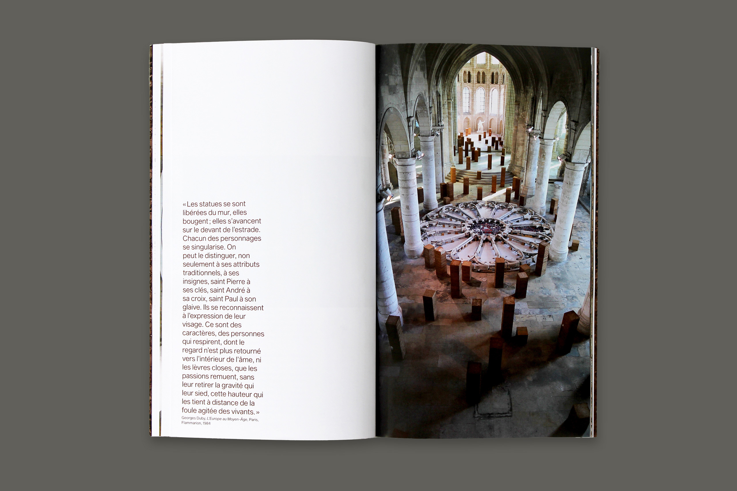 Des foules gris9.xlarge